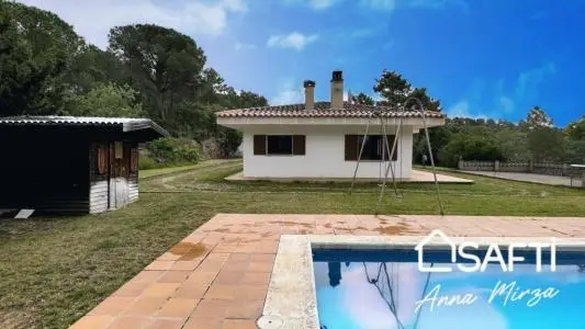 Casa con Jardín y Piscina cerca de Girona