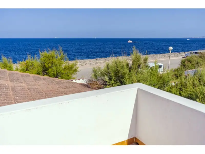 Chalet en Cap Artruix Menorca con Vistas al Mar