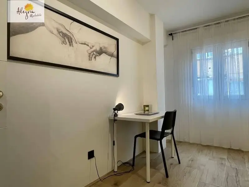 Piso 4 Dormitorios Ciutat Fallera Valencia Recien Reformado