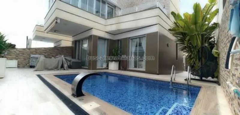 Villa en Venta Quesada 3 Dormitorios Piscina Privada