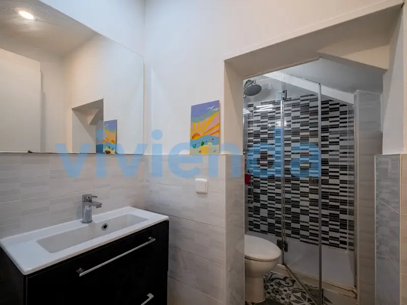 Piso en Venta Malasaña Madrid 3 Dormitorios 1 Baño Planta Baja