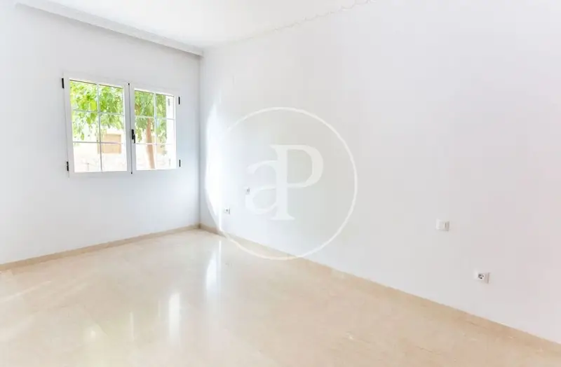 Villa de Lujo 5 Dormitorios Paterna Valencia
