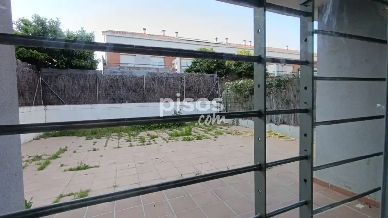 Casa adosada en Sant Celoni 150m2 3 habitaciones