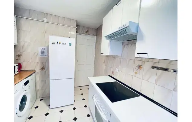 Habitacion 180m2 Madrid Alquiler 3 18 Meses