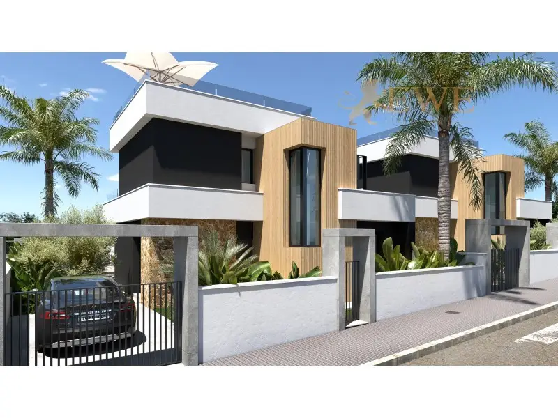 Venta Villa Lujosa Ciudad Quesada con Piscina