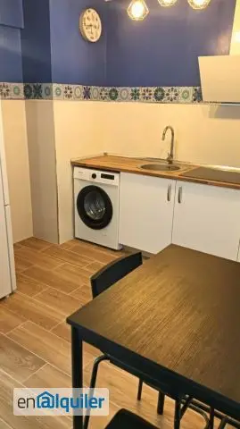 Alquiler Curso Escolar: Apartamento Reformado cerca de la Playa
