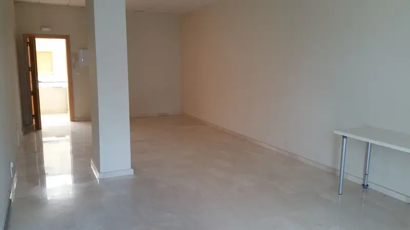 Venta Local Comercial Guadacorte Los Barrios 58m2