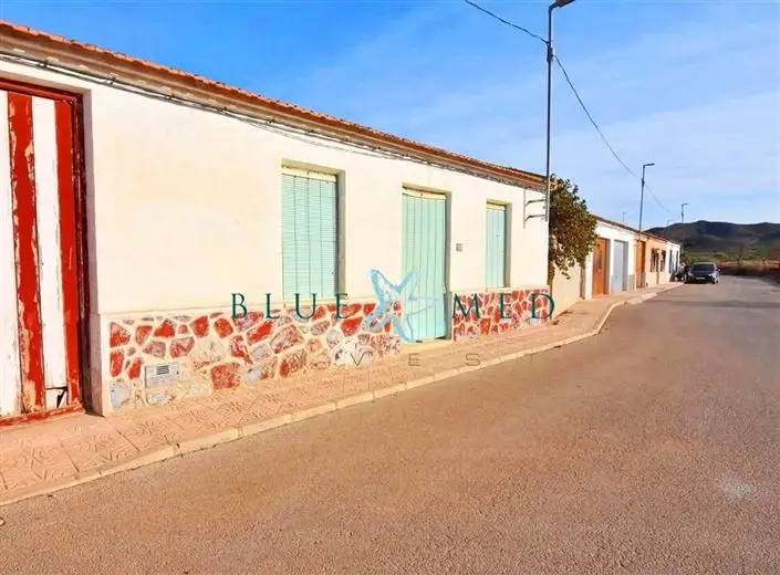 Villa 2 Dormitorios Venta Reforma Garaje 75m2 Parcela