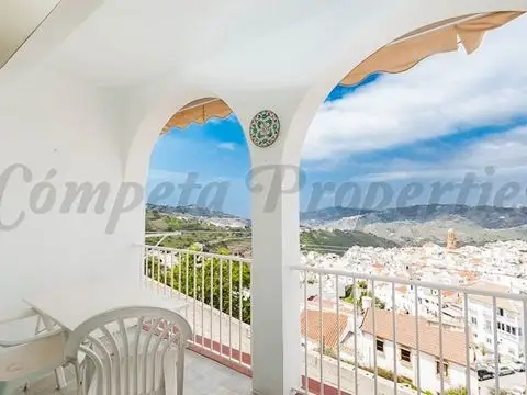 Apartamento en Cómpeta 3 Dormitorios 1 Baño Terraza Vistas Impresionantes