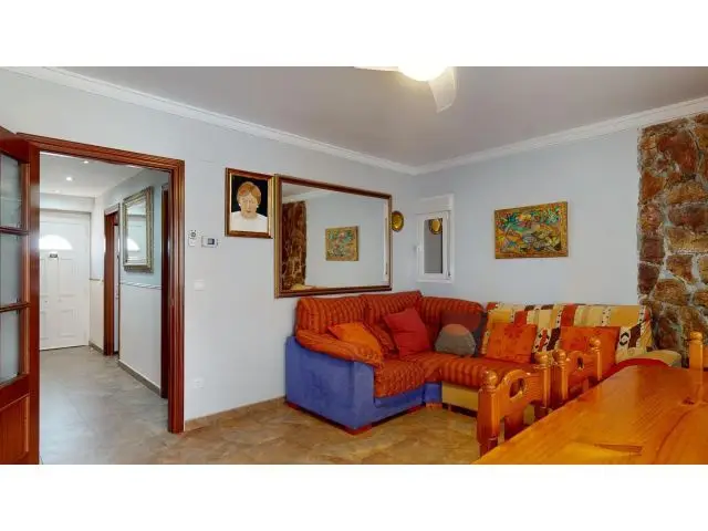 Casa con 2 terrazas y patio en El Burgo de Ebro