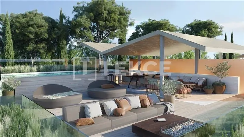 Chalets Adosados de Lujo en Fuengirola con Spa y Piscina Privada