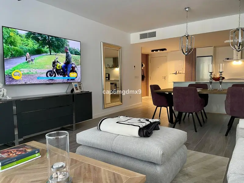 Piso de 3 Dormitorios en venta Benahavis, España