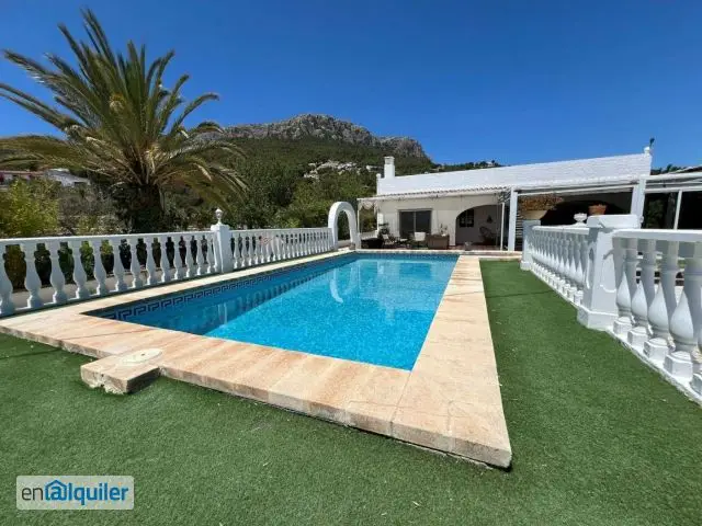 Alquiler Casa con Piscina en Calpe 8 Personas