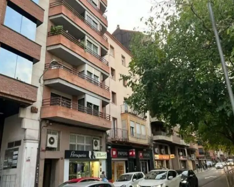 Local 150m2 en Vallcalent Lleida