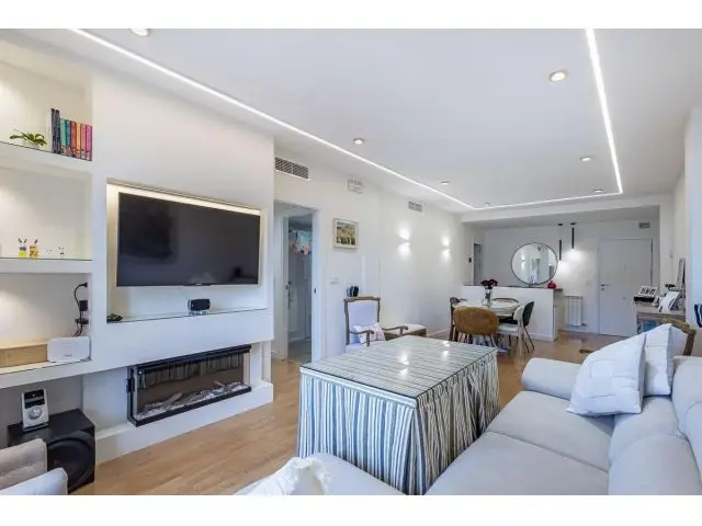 Piso en venta en El Serrallo Granada 3 habitaciones 2 baños