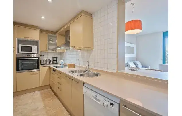 Alquiler de Habitaciones en Apartamento Moderno en Barcelona Centro
