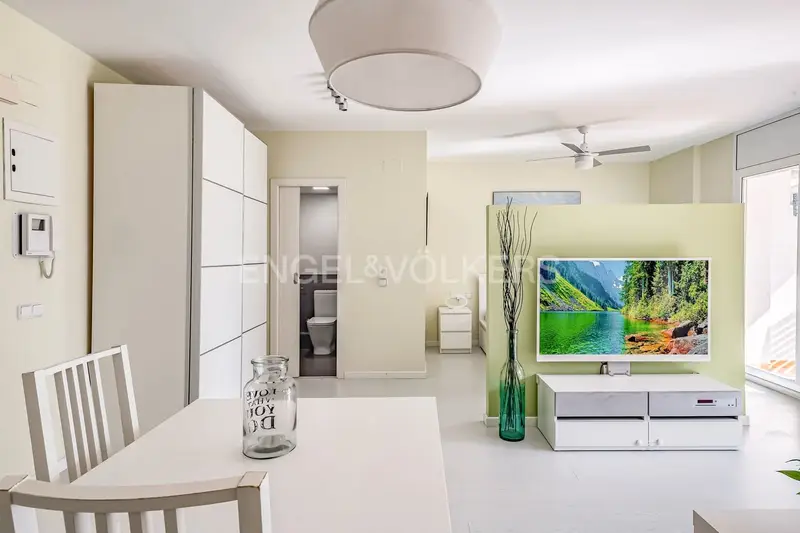 Apartamento en Vilanova i la Geltru con Terraza y Vistas al Mar