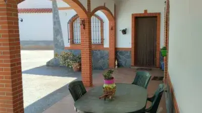 Chalet en venta en Benalúa