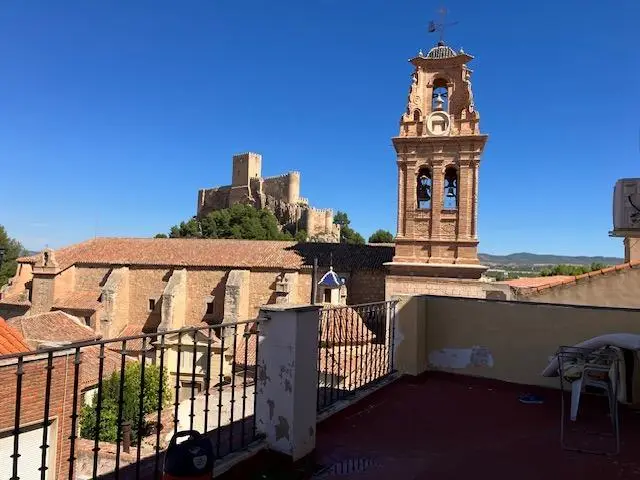 Venta Ático Soleado Centro Almansa 80m2 3 Habitaciones Terraza
