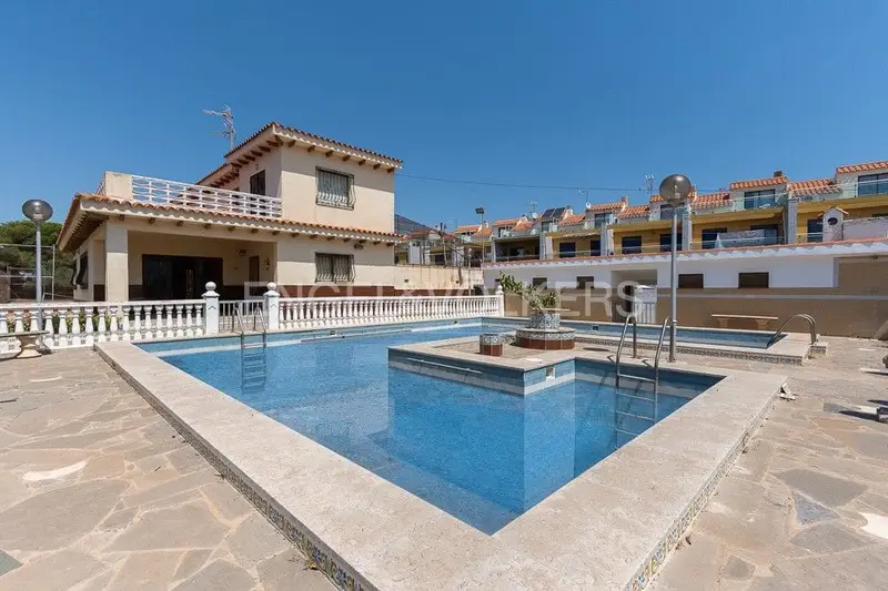 Finca Casa Rural en Vinaròs con Vistas al Mar y Piscina