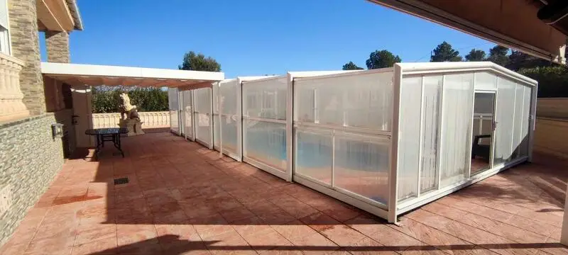 Villa de Lujo en Pinoso 3 Dormitorios Piscina Privada