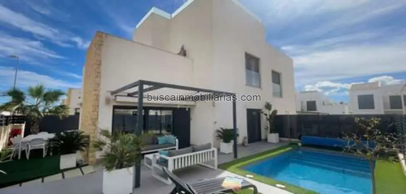 Villa Moderna en Ciudad Quesada con Piscina y Jacuzzi
