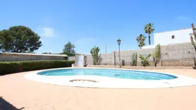 Chalet en Alquiler Urb Montesano 3 Dormitorios Jardin Incluido