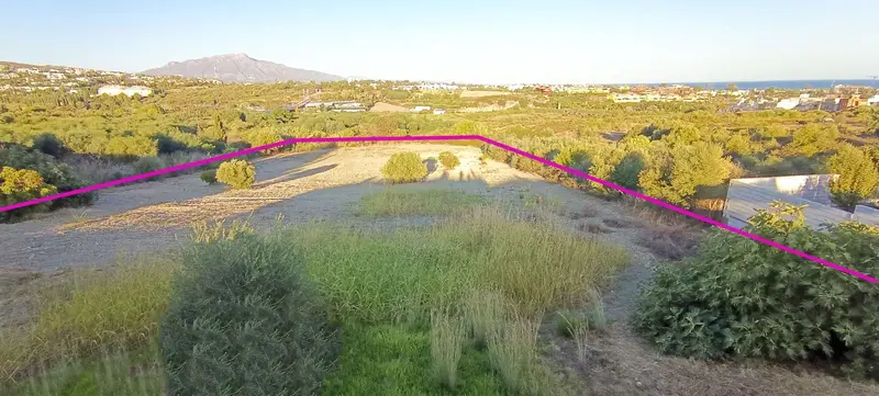 Chalet con Gran Parcela en Venta Estepona Inversores