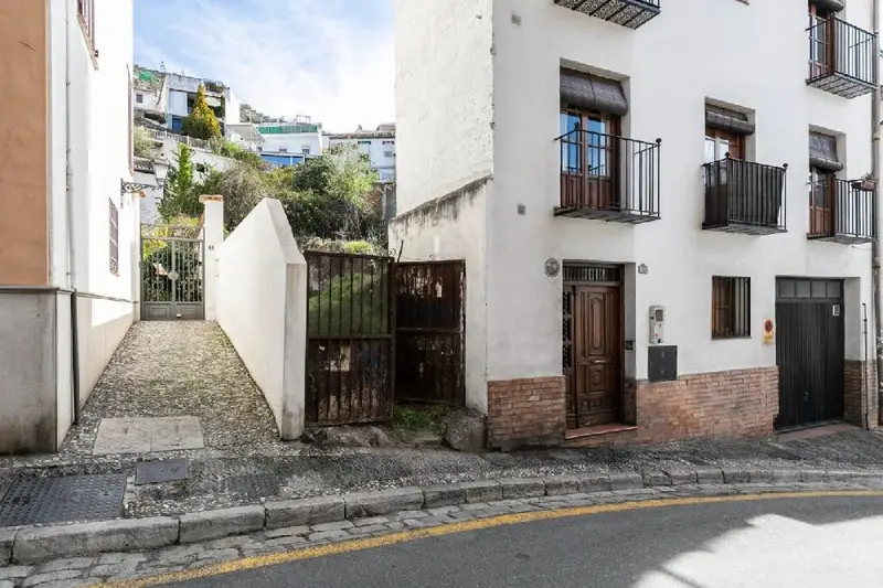 Solar Urbanizable en Albaicin Granada 284m2 Inversores