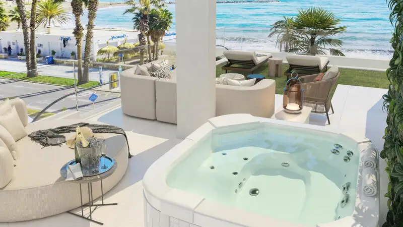 Dúplex de Lujo en Primera Línea de Playa Málaga