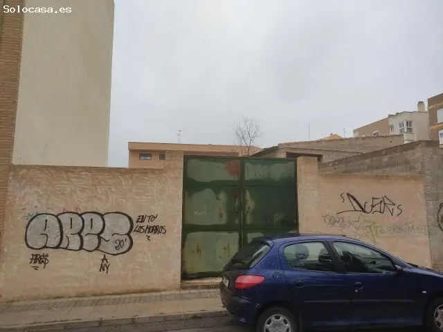 Solar en Almansa para Vivienda Unifamiliar 156m2