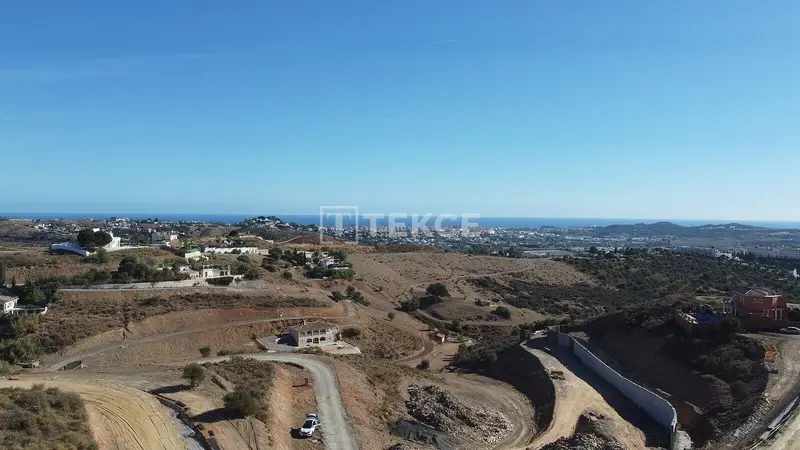 Gran Terreno para Villa en Mijas Costa del Sol 825m2