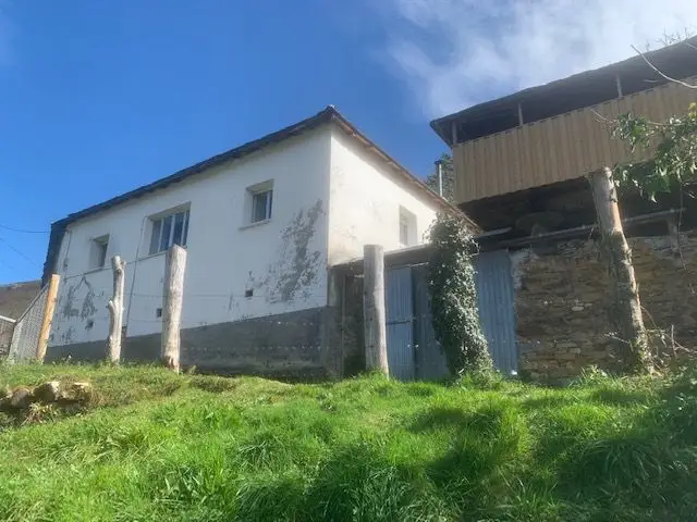 Casa Rural con Garaje en Villayón - 3 Dormitorios - 9000m2
