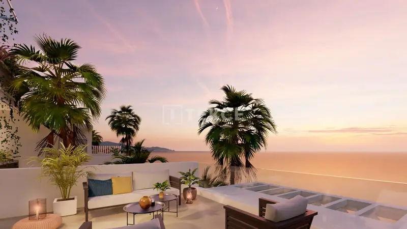 Chalets con Piscina y Vistas al Mar en Granada