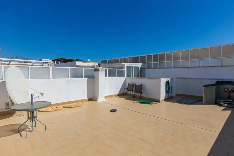 Villa en Venta La Marina 3 Dormitorios Solarium Jardin