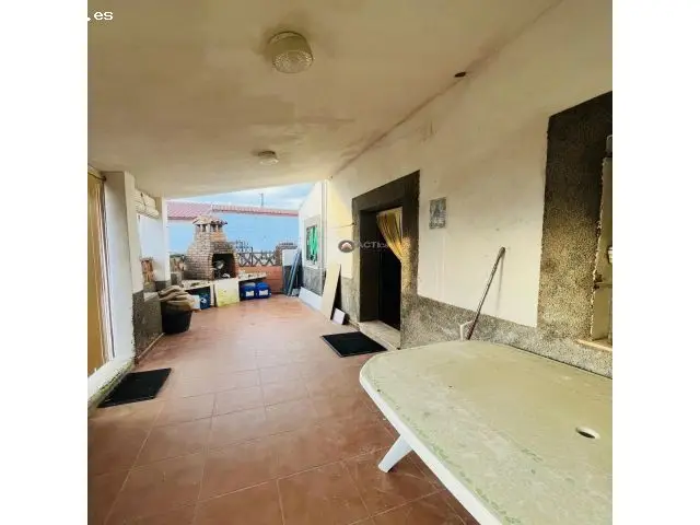 Venta de Casa con Terreno en Arroyo-Malpartida