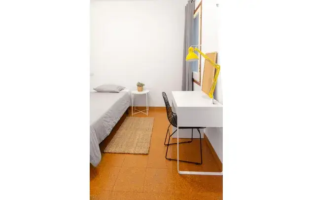 Apartamento 3 Dormitorios Barcelona Estudiantes