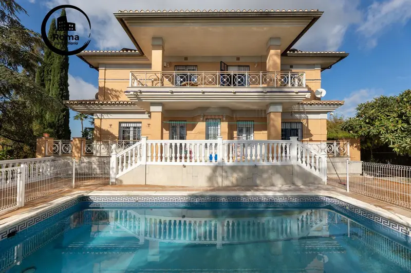Venta Villa Lujo 4 Habitaciones Monteluz Peligros