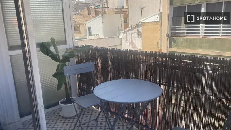 Habitación en piso compartido en Alicante (Alacant)