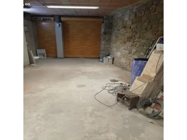 Local en Alquiler 80m2 Planta Baja Paredes Piedra Puerta Automatica