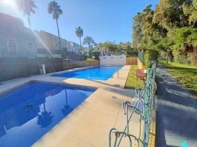 Adosado en venta en Casares Costa