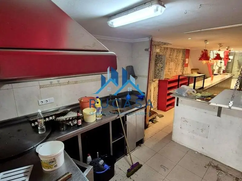 Local Comercial en Torrelavega 89m² con Salida de Humos
