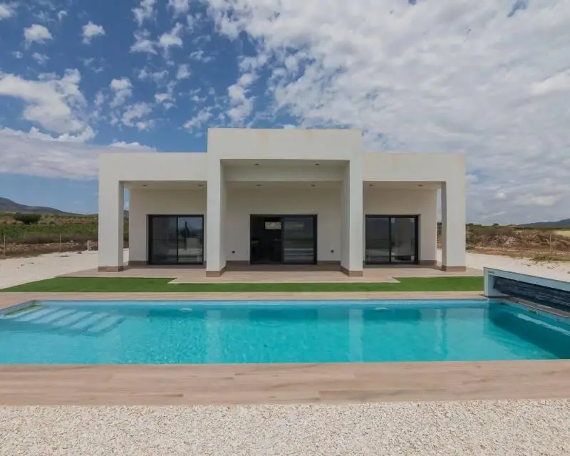 Villa 3 Dormitorios Pinoso Piscina Privada