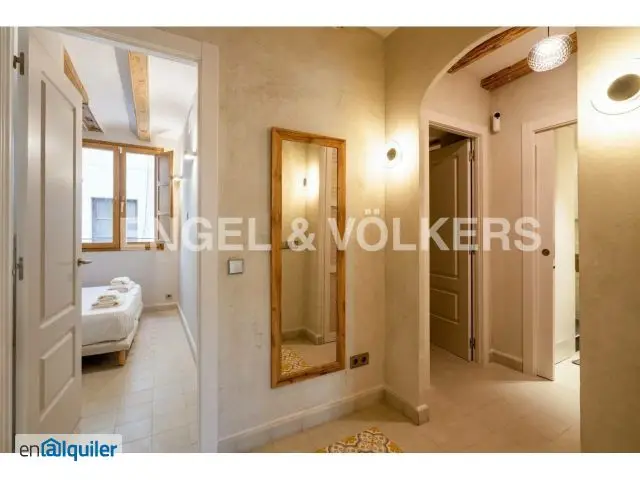 Alquiler Piso Ascensor Ciutat Vella: Encanto Histórico y Comodidades Modernas