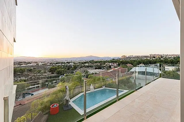 Villa de Lujo 4 Dormitorios en Murcia