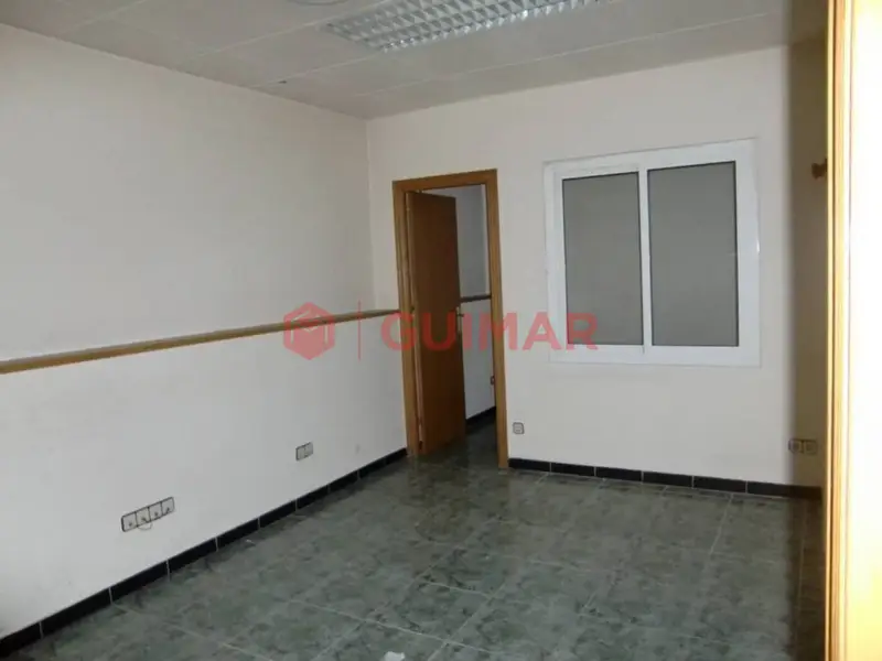Venta Local Comercial Vinyets Sant Boi de Llobregat