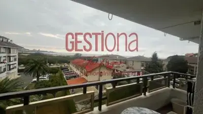 Apartamento en Alquiler Anual en Noja con Vistas al Mar