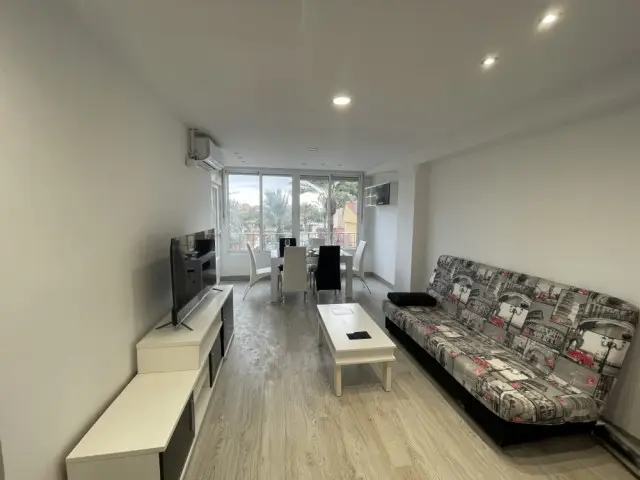 Apartamento 3 Dormitorios Punta Prima Torrevieja