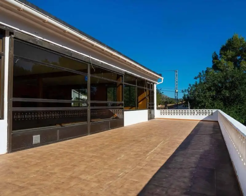 Local Comercial en Venta Alcalali Alicante