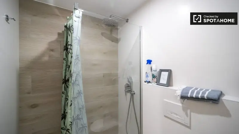 Apartamento 5 dormitorios 2 baños Valencia Spotahome